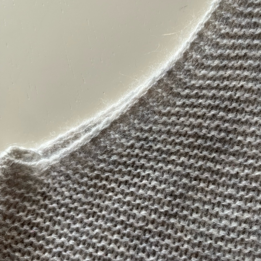 Beautifully crafted cashmere sweater - Picture 4 of 5